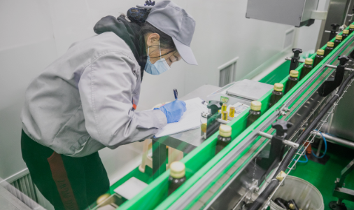 越疆科技,越疆,越疆機器人,越疆官網,dobot,協(xié)作機器人,越疆協(xié)作機器人,協(xié)作機械臂,協(xié)作機械手,自動化機械臂,協(xié)作機器人品牌,協(xié)作機器人制造商,協(xié)作機器人研發(fā),具身智能機器人,協(xié)作機器人,化工行業(yè)應用,自動化升級,靜電吸附貼膜,注塑機成品貼標,上膠機上下料,提質增效,減少傷害,貼標測量,智能交互式,視覺檢測,搬運、精確可靠