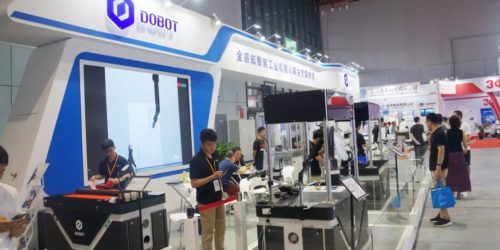 越疆科技,越疆,越疆機器人,協作機器人,精密制造機器人,精密制造,3C電子-越疆 Dobot 輕量型全感知工業機器人 補齊傳統工業機器人短板
